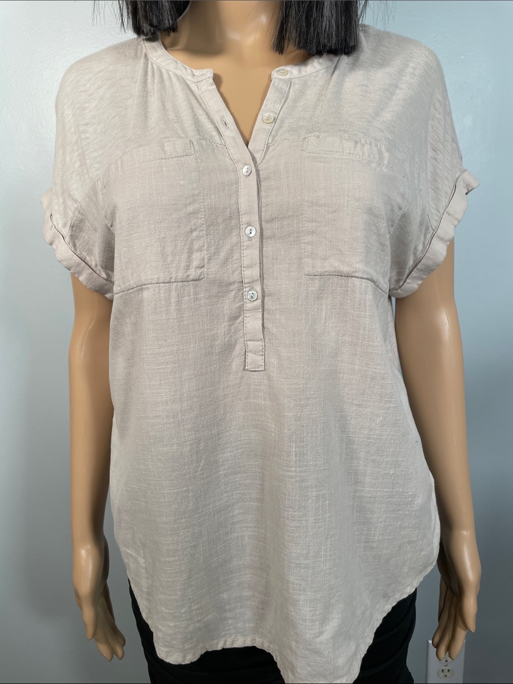Lucky Brand Light Taupe Short-Sleeve Button Placket Top